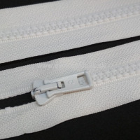 Zips vetrovkový, kosticový - UH - 35 cm - Smotanová 03