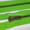 Zips vetrovkový, kosticový - KOV - 40 cm - Svetlozelená 27