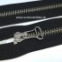 Zips vetrovkový, kosticový - KOV - 35 cm - Čierna 43-S