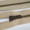 Zips vetrovkový, kosticový - KOV - 70 cm - Béžová 35