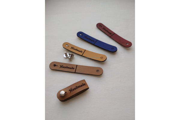 Štítok na zapínanie - Ručná práca + Handmade